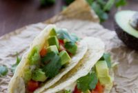 Velvety Cilantro Chile Chicken Tacos