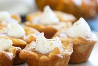 Mini Pumpkin Crescent Pies