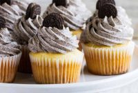 Decadent Cookies and Cream Cupcakes