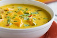 Velvety Roasted Red Pepper and Sweet Potato Soup