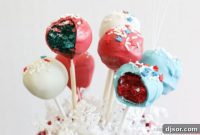 Fourth of July Red and Blue Velvet Cake Pops