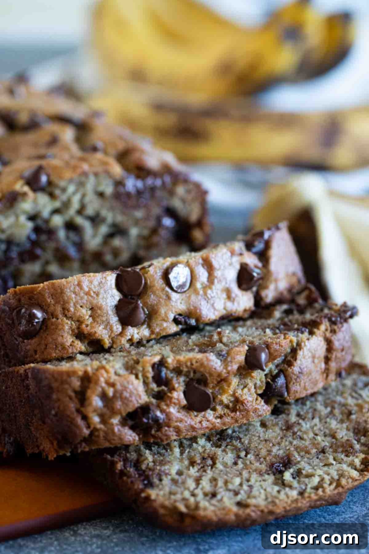 Irresistible Peanut Butter Chocolate Chip Banana Bread 1 featured 18718