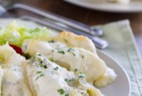Creamy Chicken Alfredo Shells Bake