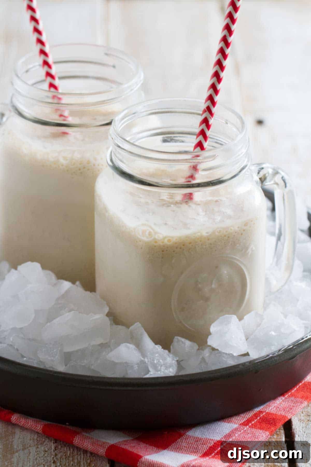 Creamy Root Beer Float Smoothie 1 featured 20607
