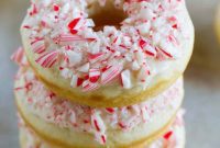 Peppermint Baked Donuts