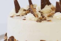 Deep Caramel Candy Bar Indulgence