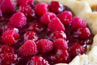Easy Raspberry Banana Pie