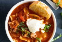 Hearty Lasagna Soup