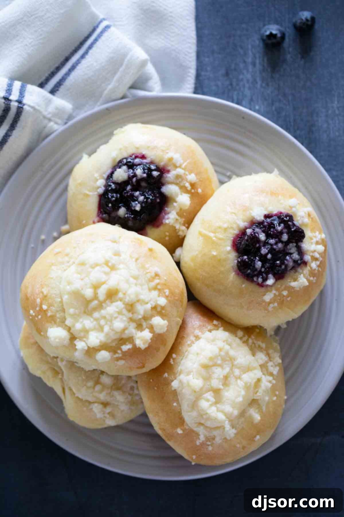 Homemade Kolaches 1 featured 281