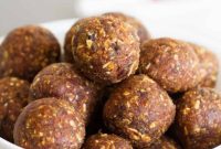 No-Bake Peanut Butter Chocolate Energy Bites