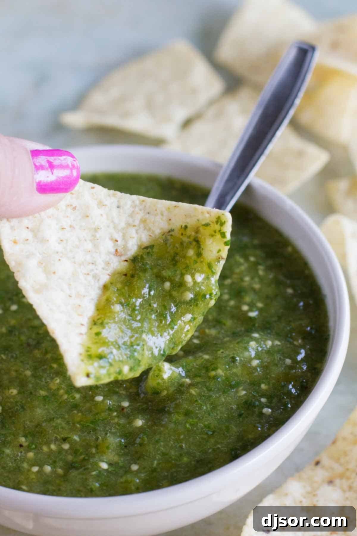 Vibrant Tomatillo Salsa Verde 1 featured 325