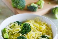 Zesty Lemon Pepper Spaghetti Squash with Broccoli