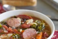 Hearty Tuscan Sausage and White Bean Slow Cooker Soup