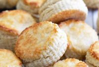 Fluffy Buttermilk Biscuits