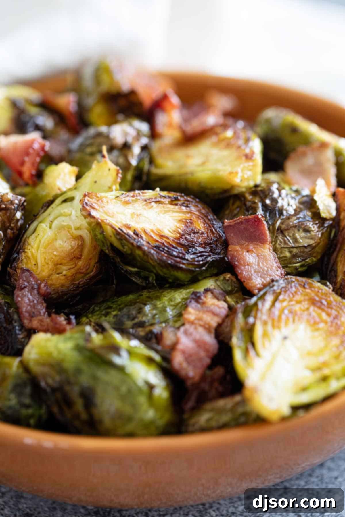 Crispy Roasted Brussels Sprouts 1 featured 63524