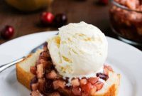 Cranberry Crowned Pound Cake