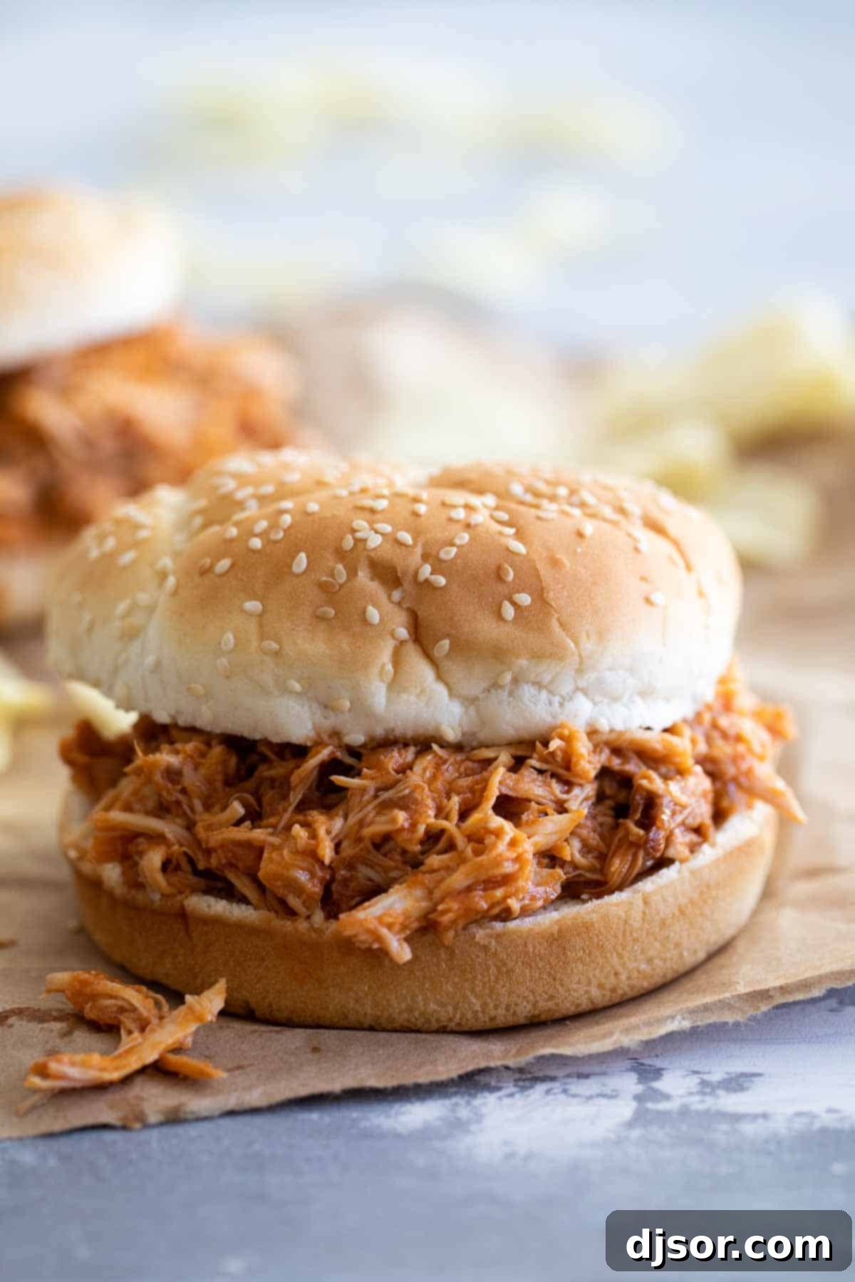 Easy Slow Cooker BBQ Pulled Chicken 1 featured 692