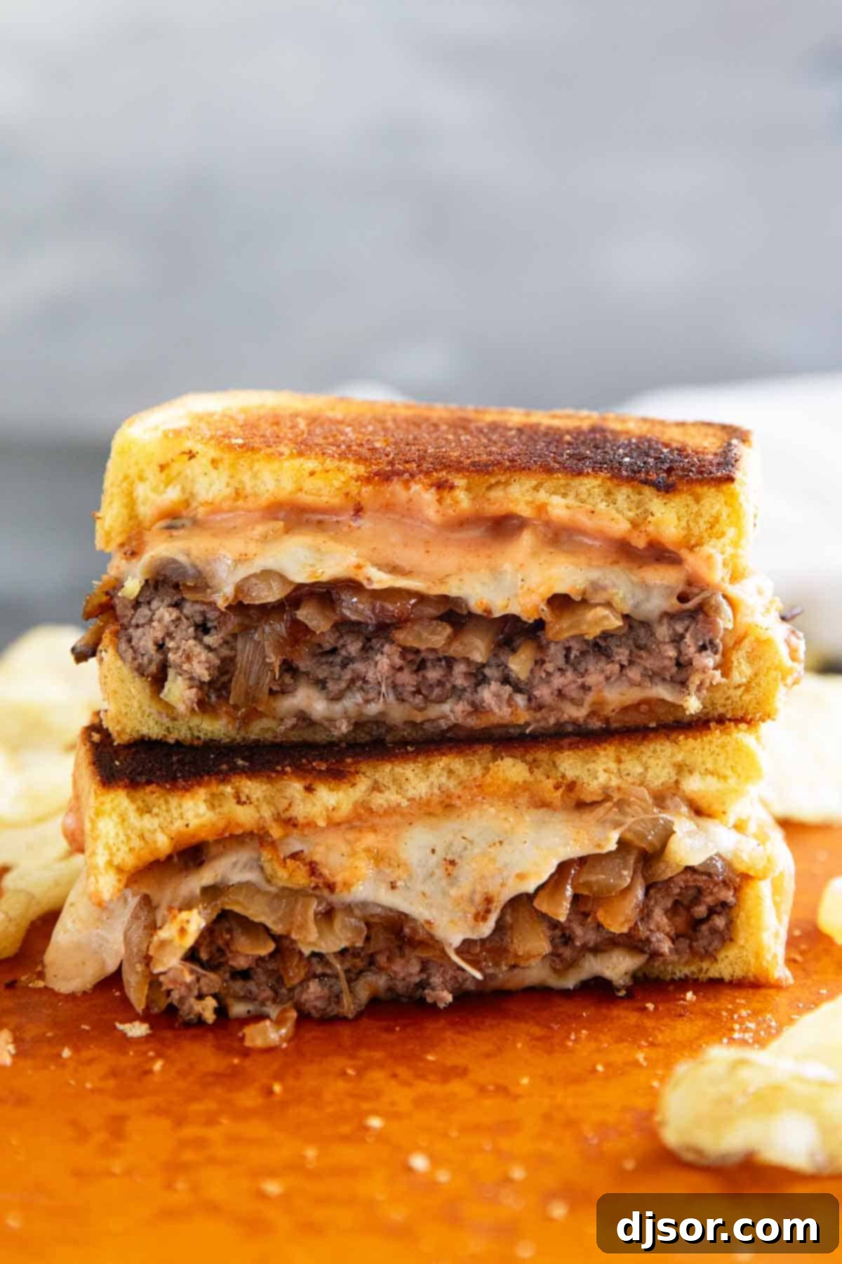 Classic Patty Melt 1 featured 711
