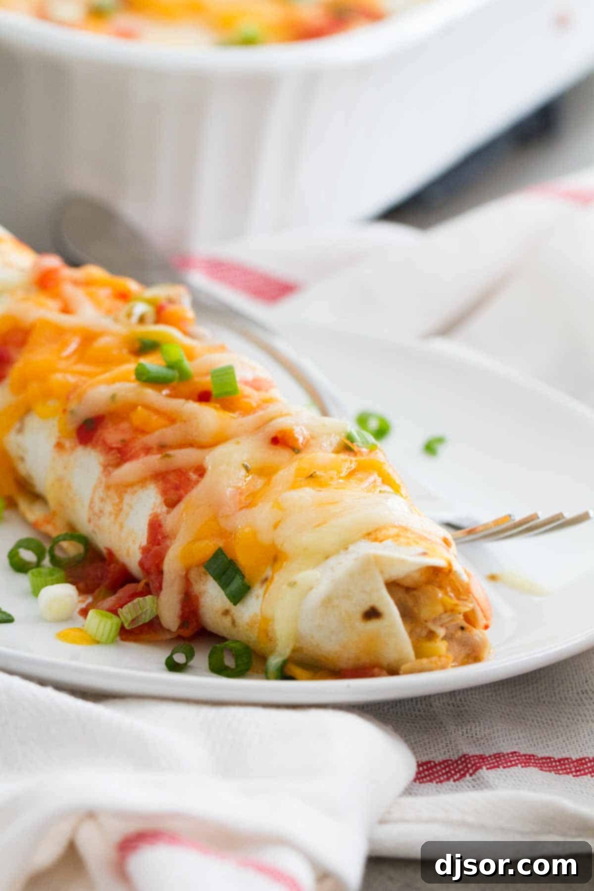 Creamy Chicken Enchilada Bake 1 featured 808