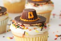 Gobble-Worthy Pilgrim Hat Cupcakes