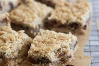 Golden Oatmeal Raisin Squares