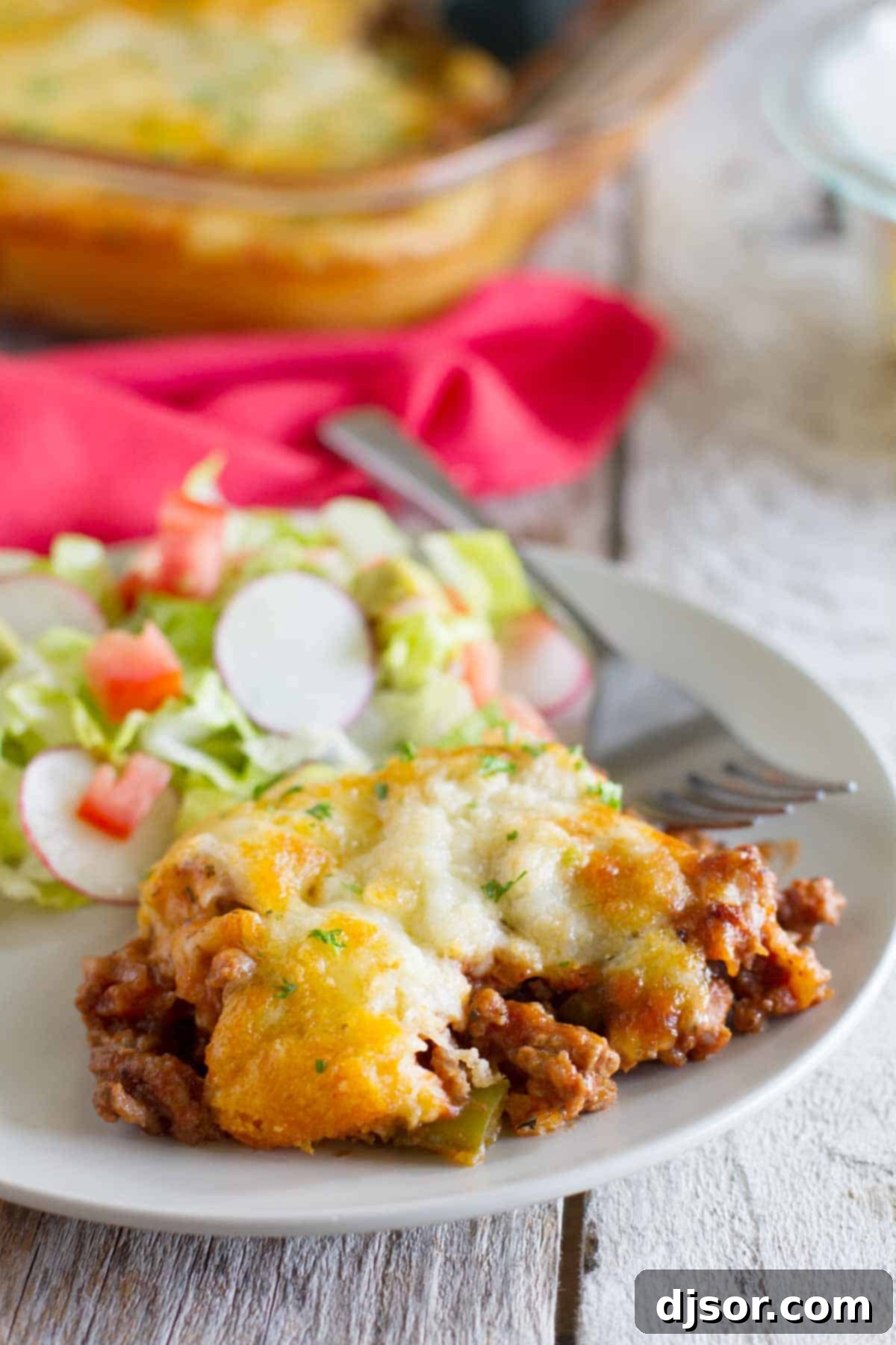 Puffed Up Pizza Casserole: A hearty, cheesy, and family-approved dish perfect for any occasion. A family-friendly Puffed Up Pizza Casserole, a delicious and easy dinner idea for busy weeknights.
