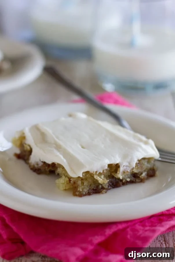 The Girl Who Ate Everything Reviews The Ultimate Cinnamon Roll Sheet Cake 2 The best Cinnamon Roll Sheet Cake, perfectly spiced and incredibly moist.