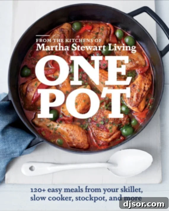 One Pot Cookbook by Martha Stewart Living Editors