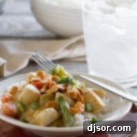 Creamy Peanut Chicken Stir Fry 2 Peanut sauce doesn’t have to be reserved for satay - this Peanut Chicken Stir Fry has a coconut milk and peanut sauce, lean chicken breasts, and lots of veggies.