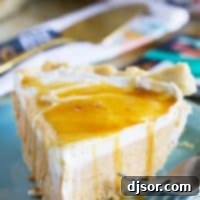 So easy, this White Chocolate Caramel No Bake Pumpkin Pie is ultra creamy with the perfect amount of pumpkin flavor. This is a great way to change up your pumpkin pie!