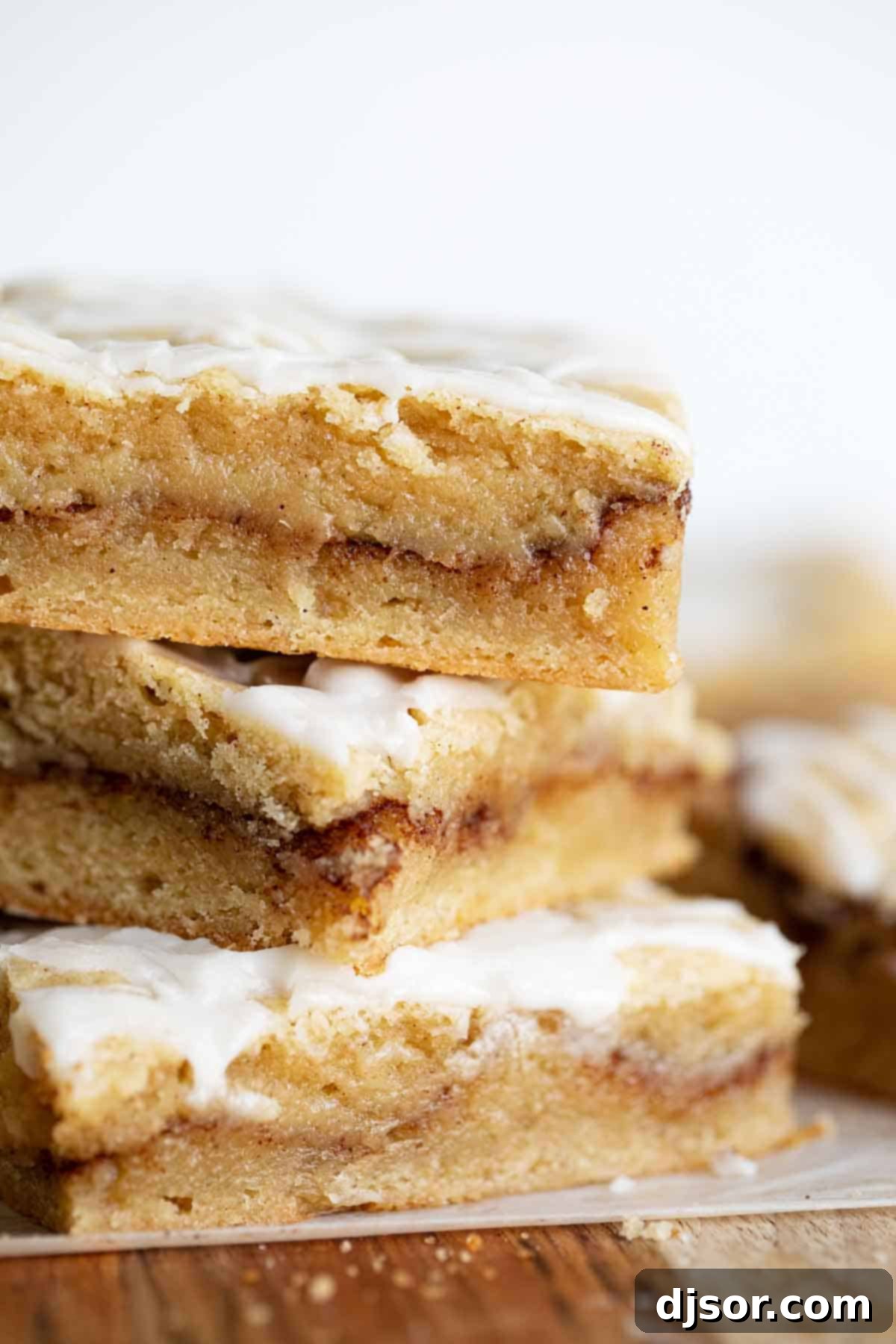 stack of snickerdoodle bars